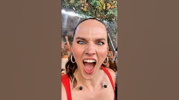 Chipped my tooth on stage yesterday at @taobeach 🤷🏻‍♀️🙈 is anyone here a dentist?? 🤣🦷