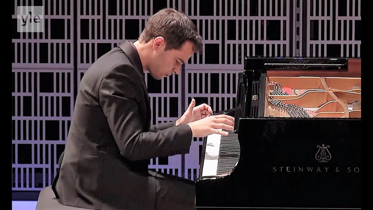 Luciano Berio- Six Encores (1965-90) / Enrique Lapaz