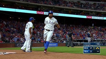 SEA@TEX: Chirinos levels the score with an RBI single