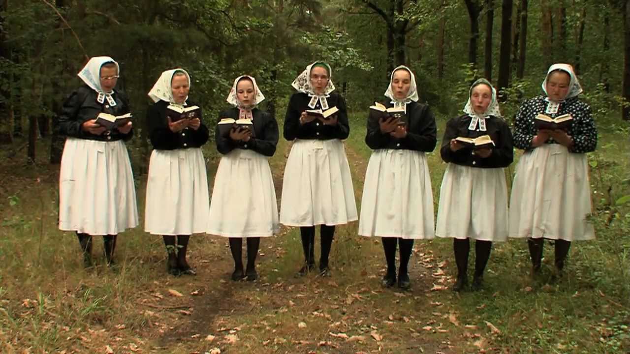 SORBEN - Brauch des Feldsingens mit Waldarbeit und Hasenjagd in Rohne - LAUSITZ