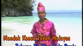 Download Lagu lagu daerah Banggai dungol doi mian na lipu dinyanyikan  Darmawan paling populer tahun 2000 MP3