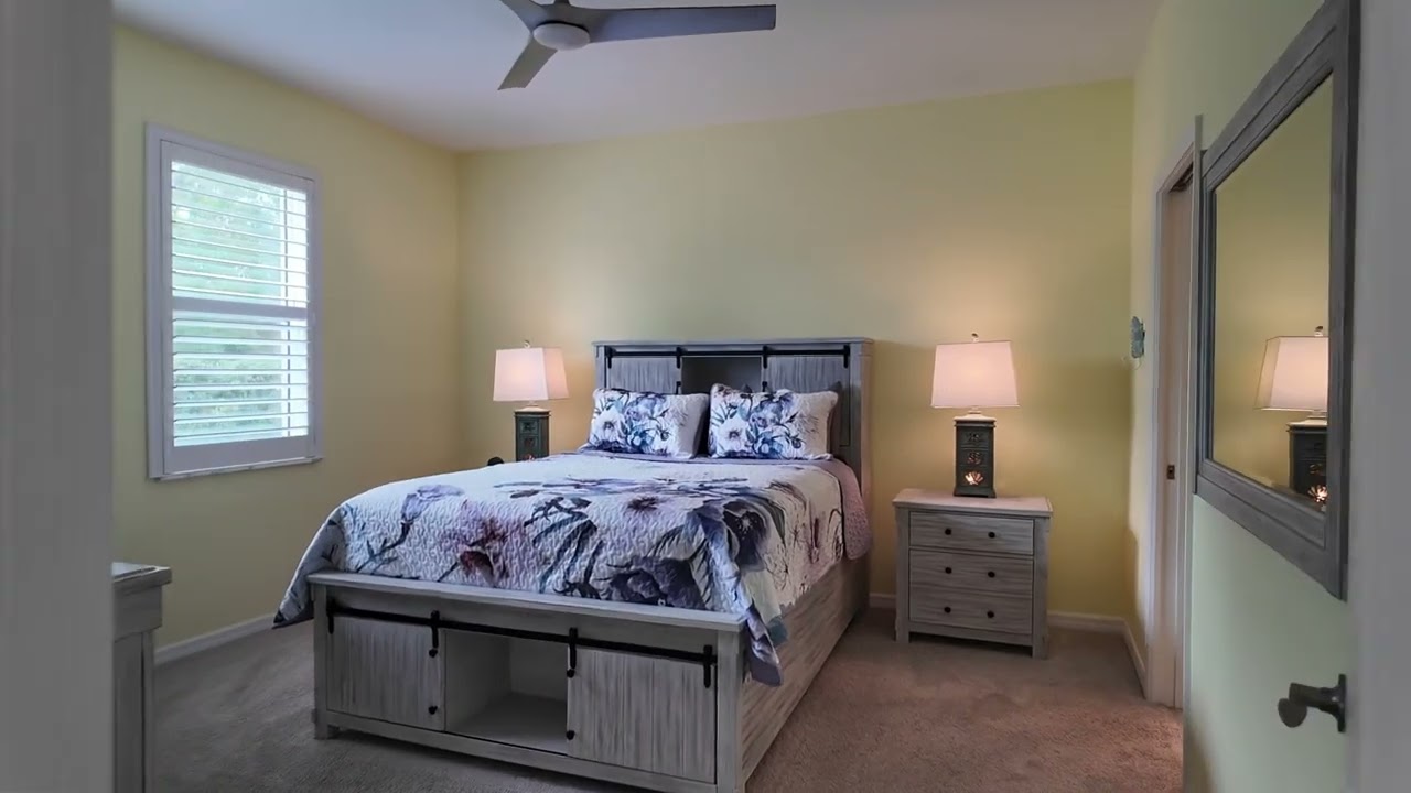 5914 Fiore Dr.  Bradenton  FL 34208