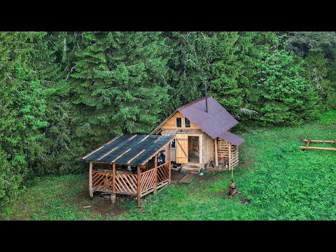 A THUNDERSTORM CATCHED US IN A TAIGA HUT! WE'RE REPLACING THE ROOF OF THE GAZEBOS! WE'RE MAKING N...