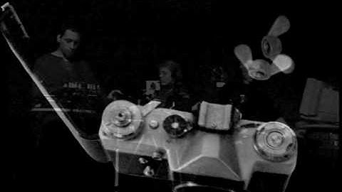 live-acousmatic piece Patrick K.-H. "Photobakterien" ("PhAS", 2003 ev)