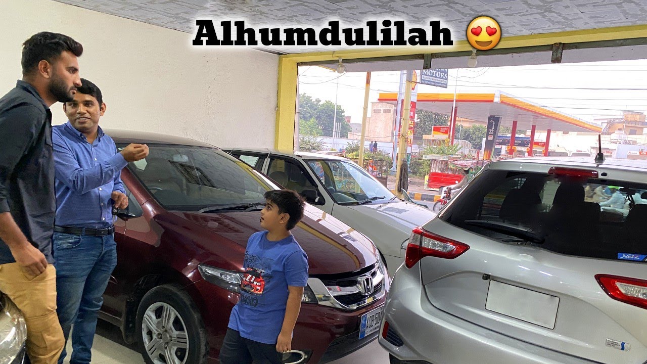 Finally Aj Car Leny K Liye Gaiy😍