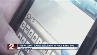 New law bans texting while driving in Oklahoma