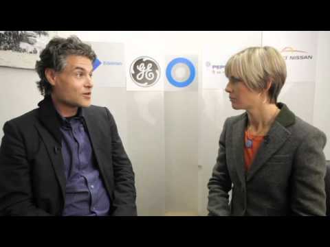 Better Place Policy Manager Yariv Nornberg speaks with Edie Lush at Hub Davos