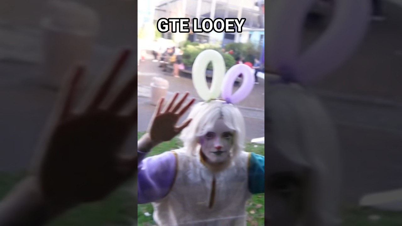 looey suck on floor 4 @rinskagamines #dandysworld #roblox #comiccon #cosplay #funny #vlog
