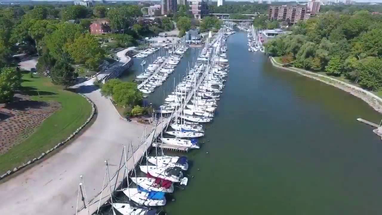 Oakville's Yacht Club on Sixteen Mile Creek - YouTube