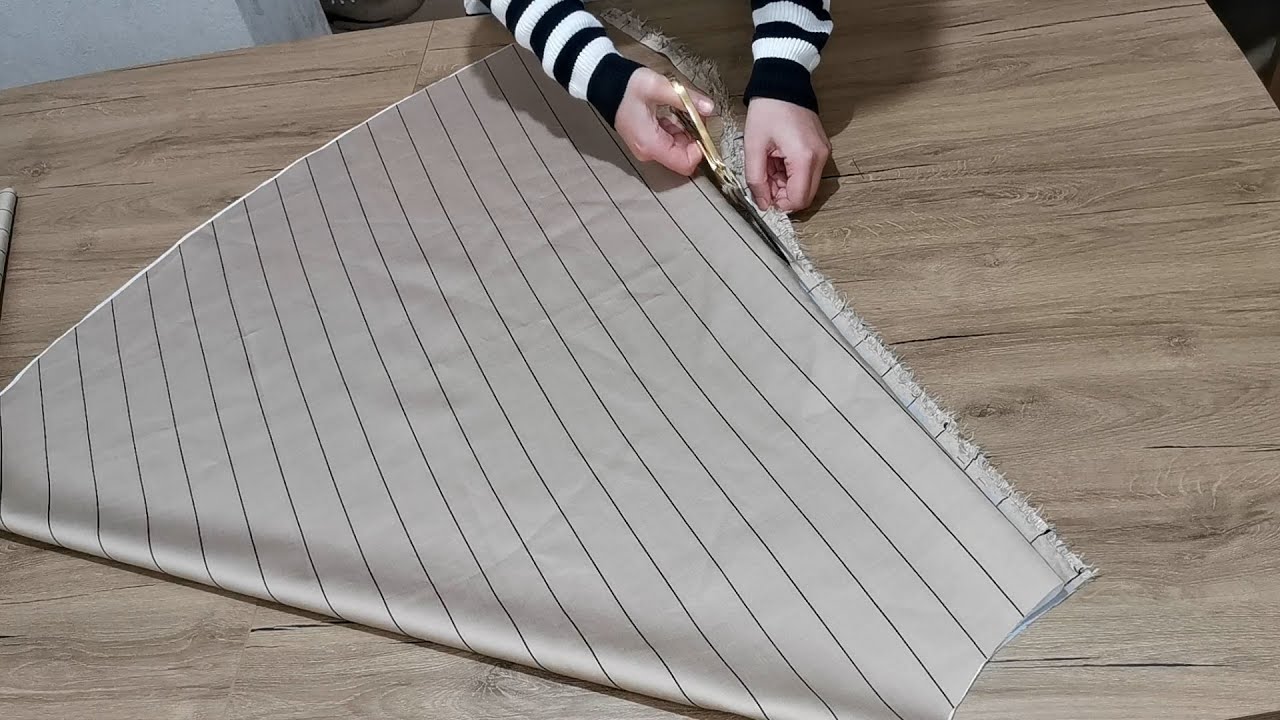 Я не снимаю эту расклешенную юбку с тех пор, как её сшила 😍