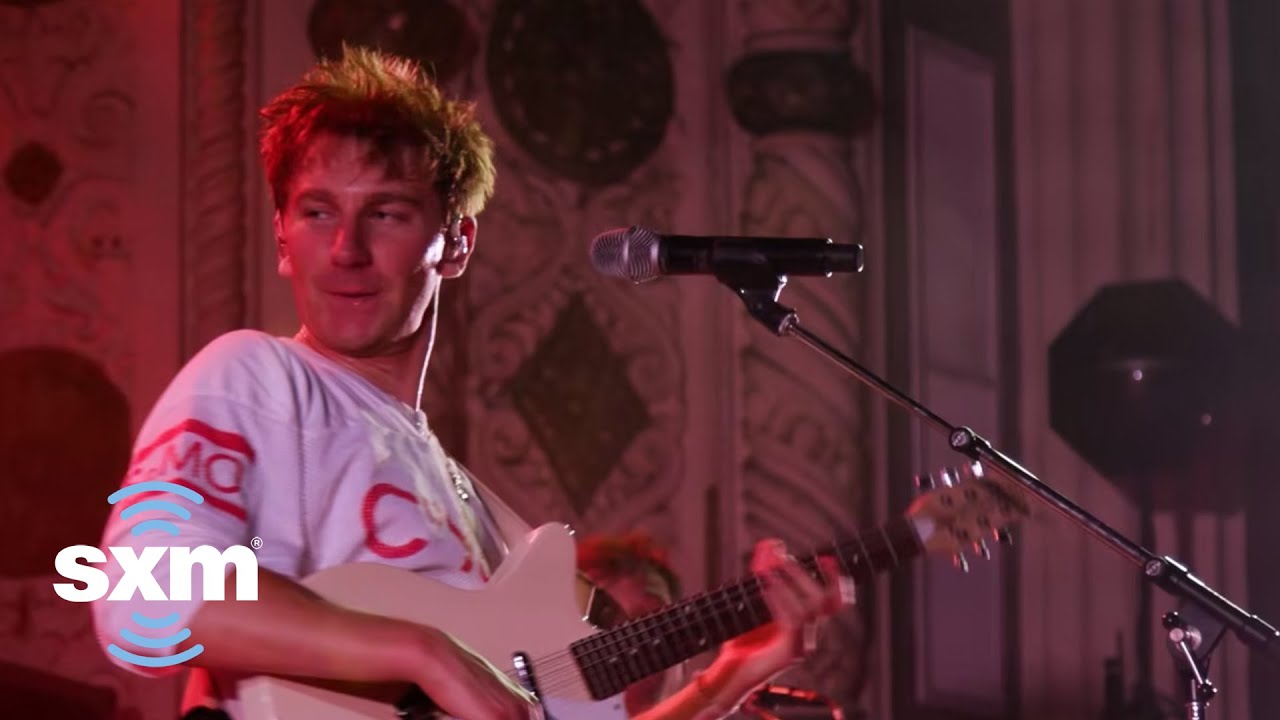 Glass Animals I Don't Wanna Talk (I Just Wanna Dance) Small Stage