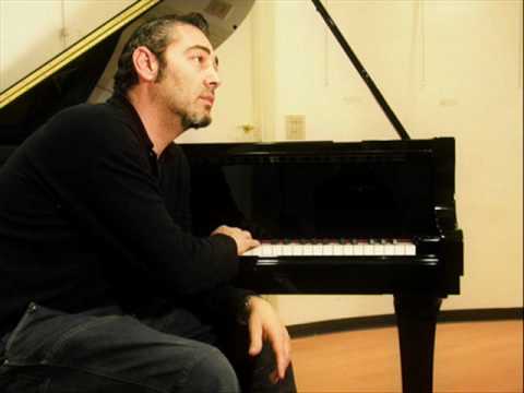 Remix 2008 "Mi Ami Davvero & Knocking on the Heave...
