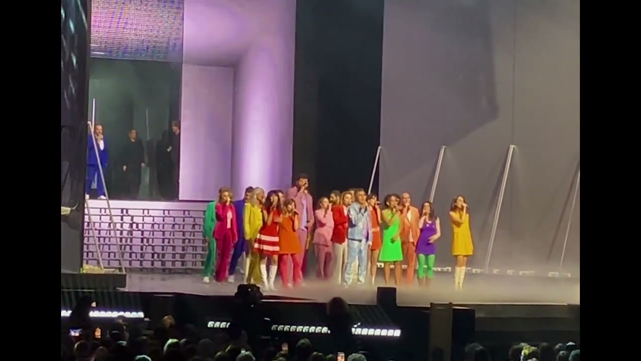 Les Enfoirés 2026 - Les uns contre les autres - La ballade des Enfoirés - Accor Arena - Paris 2026