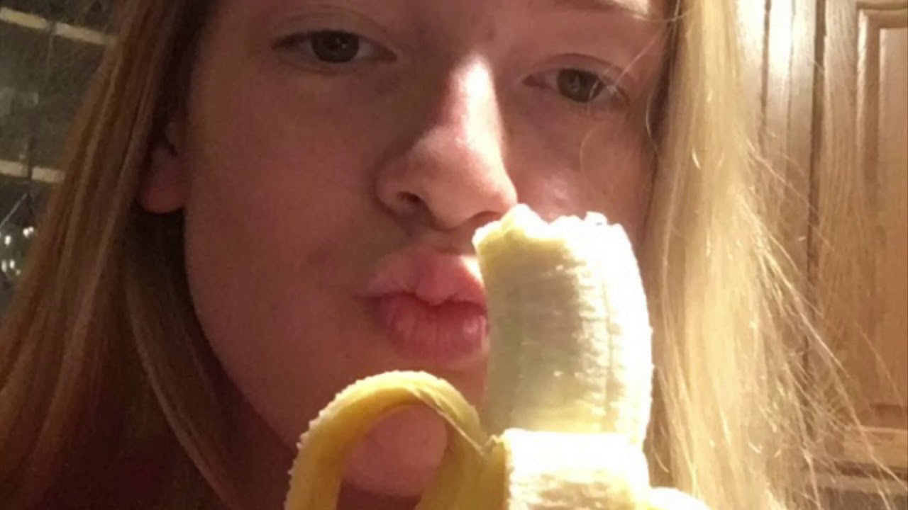 I Took A Picture With A Banana Everyday For A Week Emotional Youtube