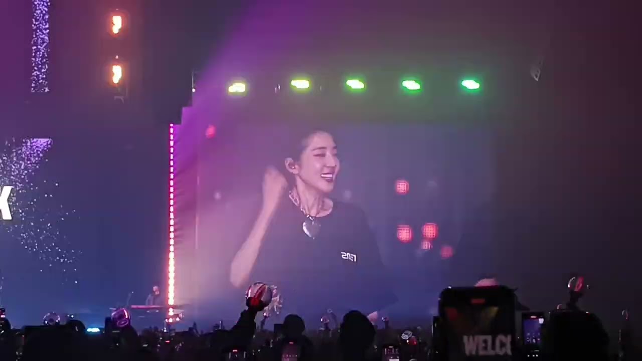 2NE1 - ENCORE STAGE [2NE1 WELCOME BACK TOUR IN BANGKOK - DAY 2] 20250126