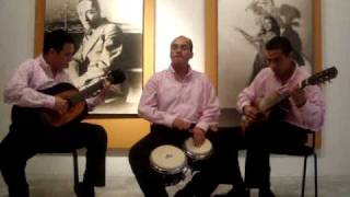 Trio Los Del Puerto - Contigo a la Distancia
