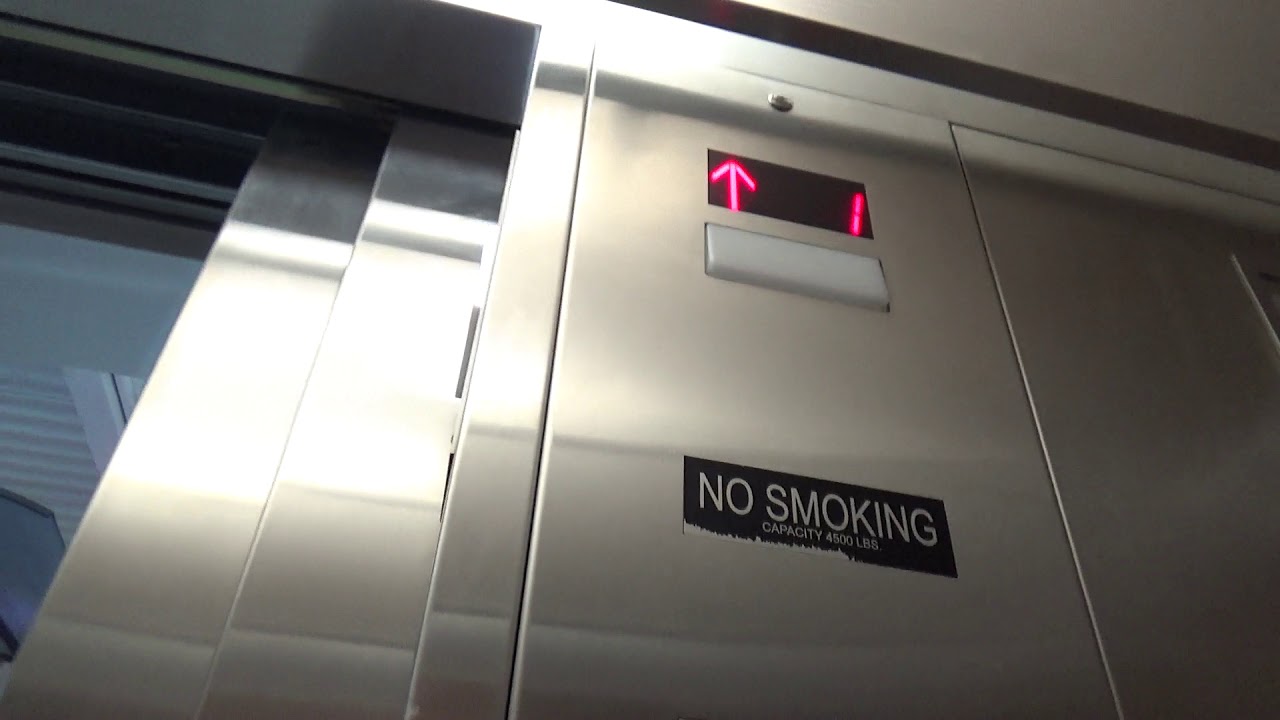 Abell Hydraulic Elevator - Menards - Crystal Lake, IL