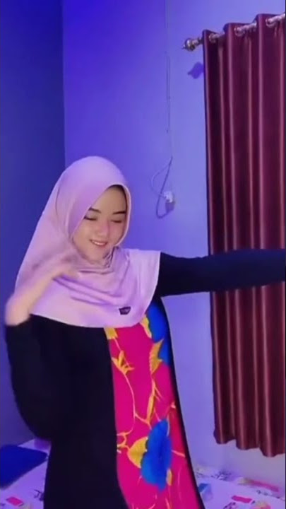 Kata bang Pascol : Pagi - pagi pasang keramik