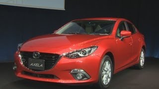 新型アクセラ発表 マツダ初のＨＶ、燃費３０・８キロ
