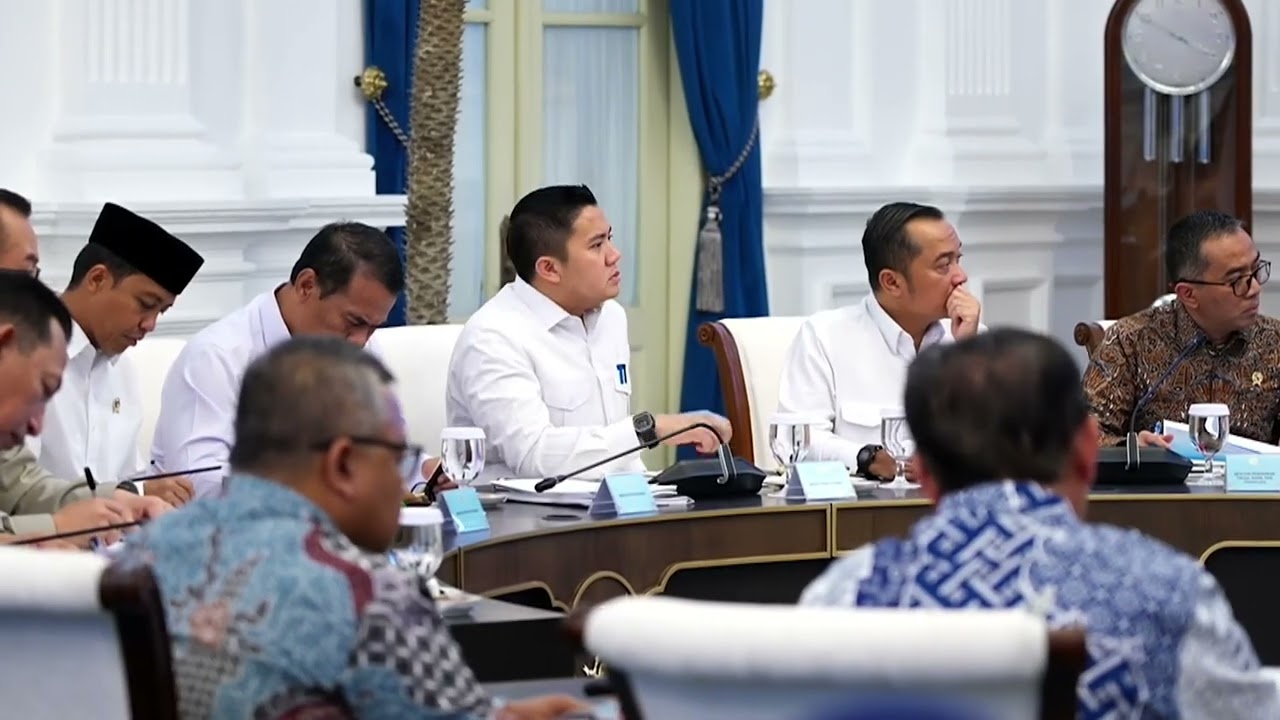 Presiden Prabowo dan Akademisi Bahas Penanganan Lahan Gambut untuk Mengantisipasi Potensi Karhutla