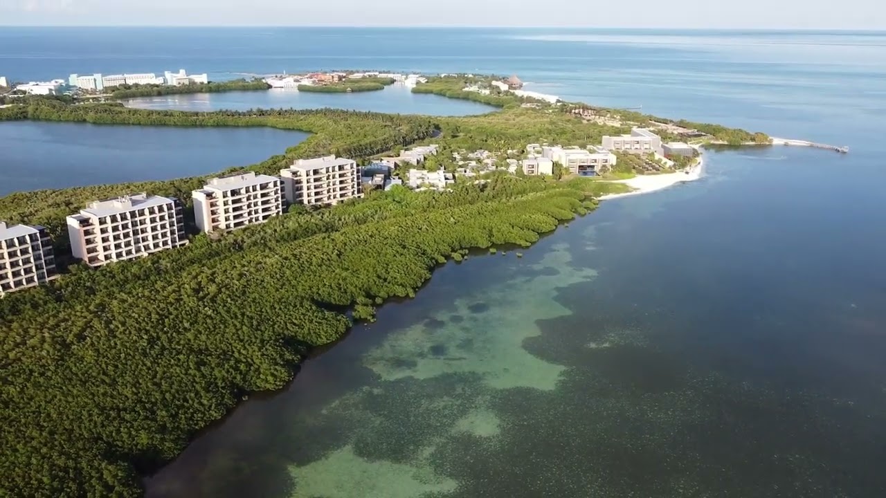 An Aerial Tour of Cancun's Punta Nizuc Tennis Courts