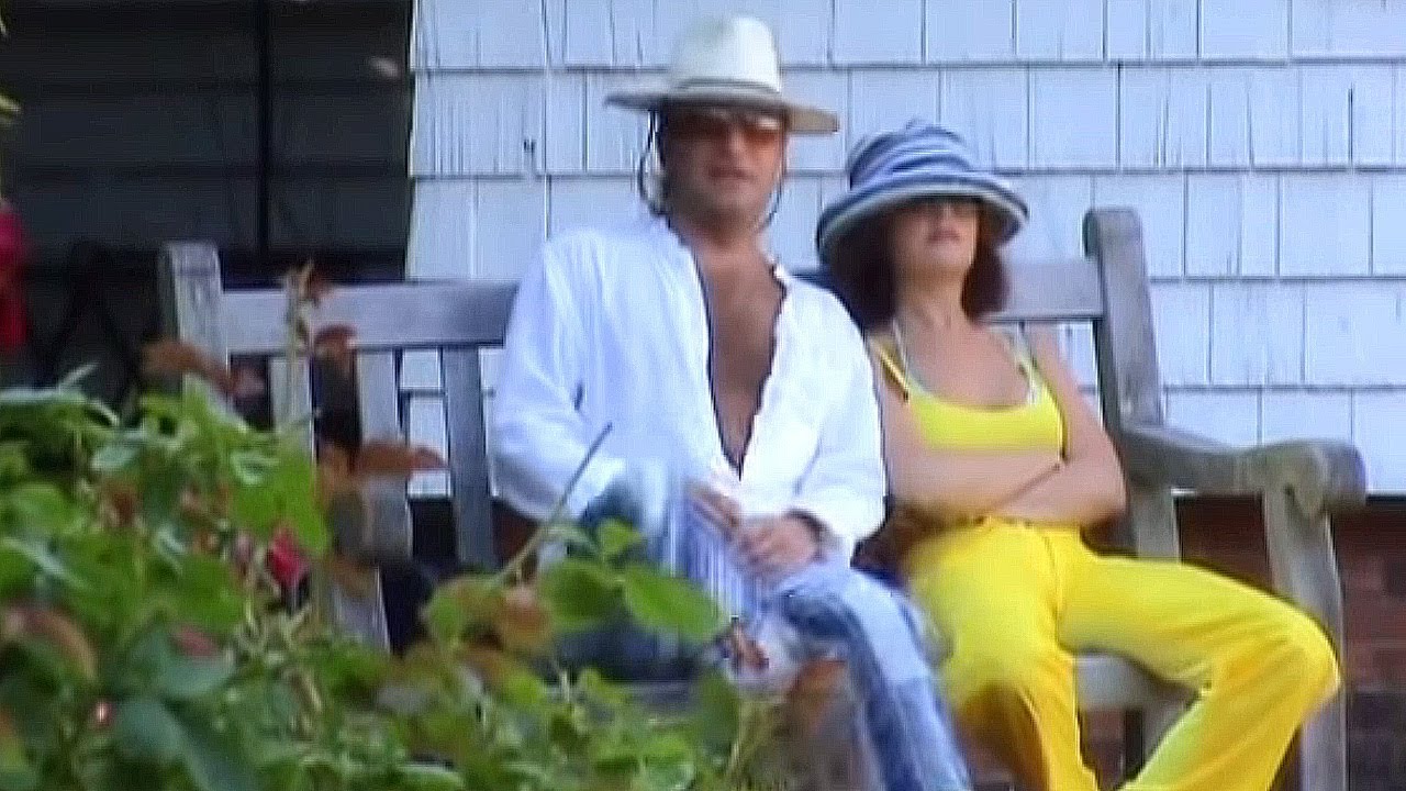 Watch Анжелика Варум и Леонид Агутин – Две дороги, два пути on YouTube Watch Анжелика Варум и Леонид Агутин – Две дороги, два пути on YouTube