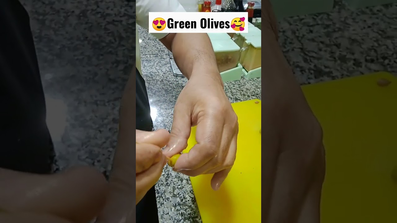 😍 Green Olives 🥰 (seed removed by kabab stick )
