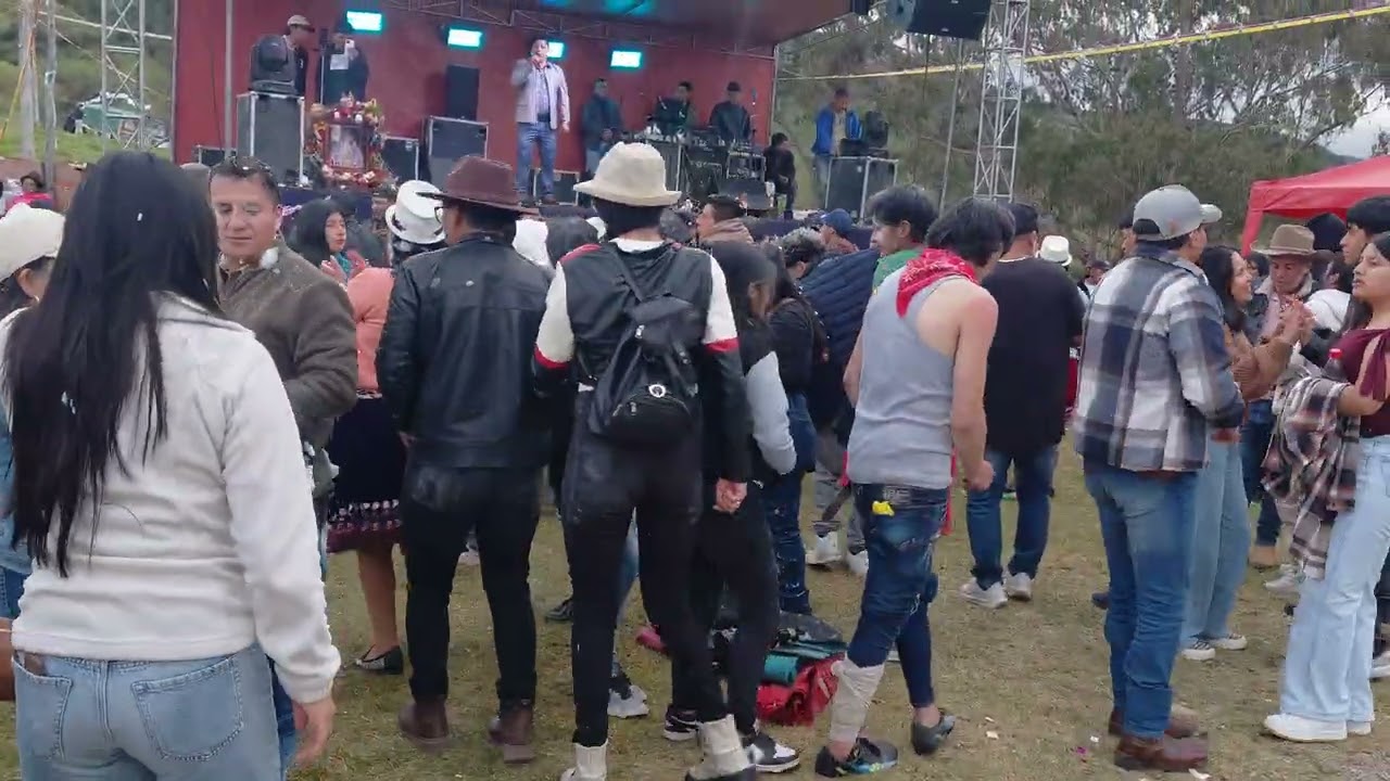 Carlos Juca Show en vivo  en la Parroquia Taday sector Lurdes 