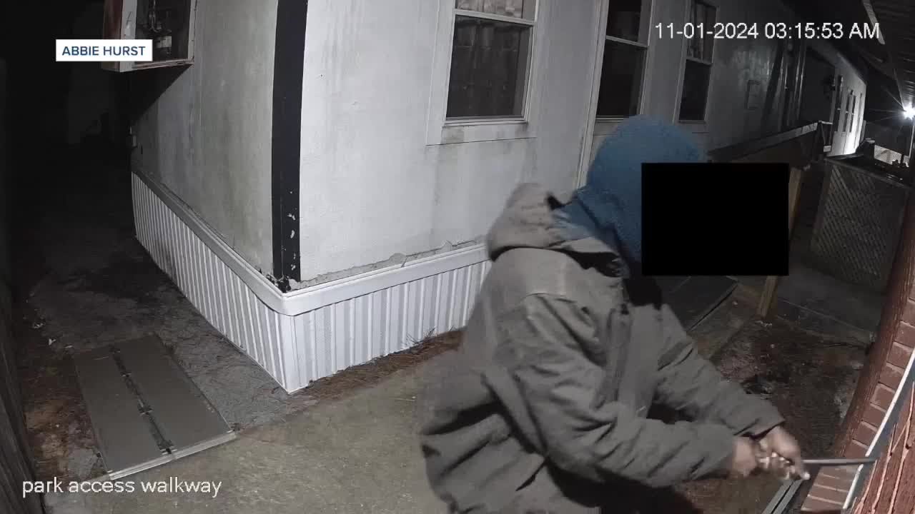 VIDEO: Man breaks into local Quincy School stealing electronics