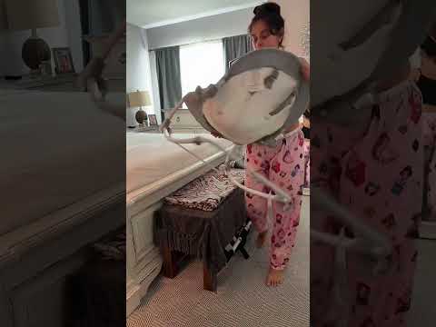 9 أسابيع من النفاس مرهقة من قلة النوم رحلة ما بعد الولادة مولود جديد حياة الأمومة أم لثلاثة 