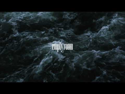 HAYASA G - empty room