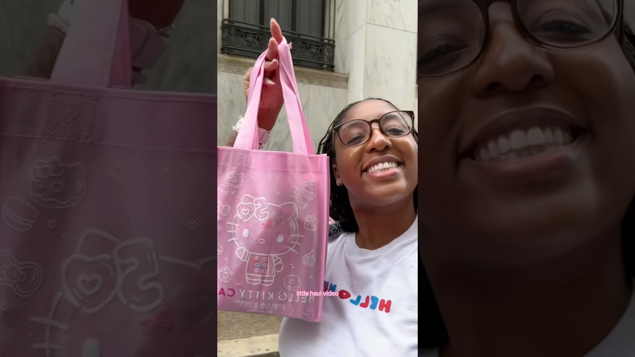 Hello Kitty Cafe Truck 💖 