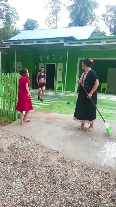 Ketika Seorang Ibu Tidak Rela Melihat Anak Lakinya Jadi Bencong