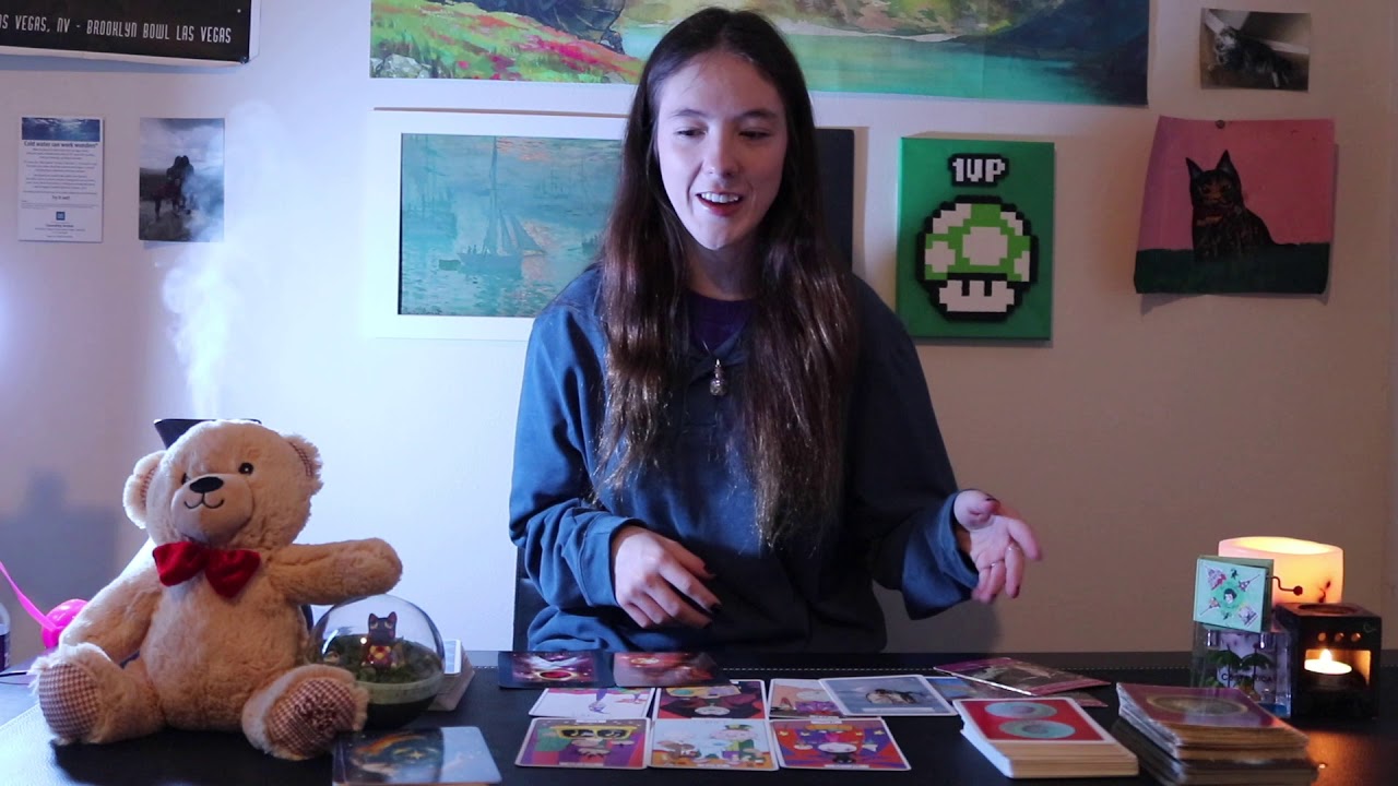 Capricorn- Someone is madly in love😍❤️☁️Just afraid to show it😓..