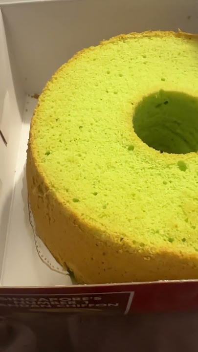 Popular Pandan Cake from #singapore #pandancake