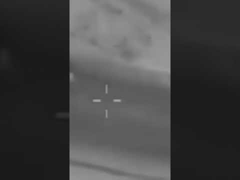 لا حول ولا قوة إلا بالله لحظة استشهاد درع السيد الحاج ابو علي خليل برفقة نجله شهيدا باستهداف صهيوني 