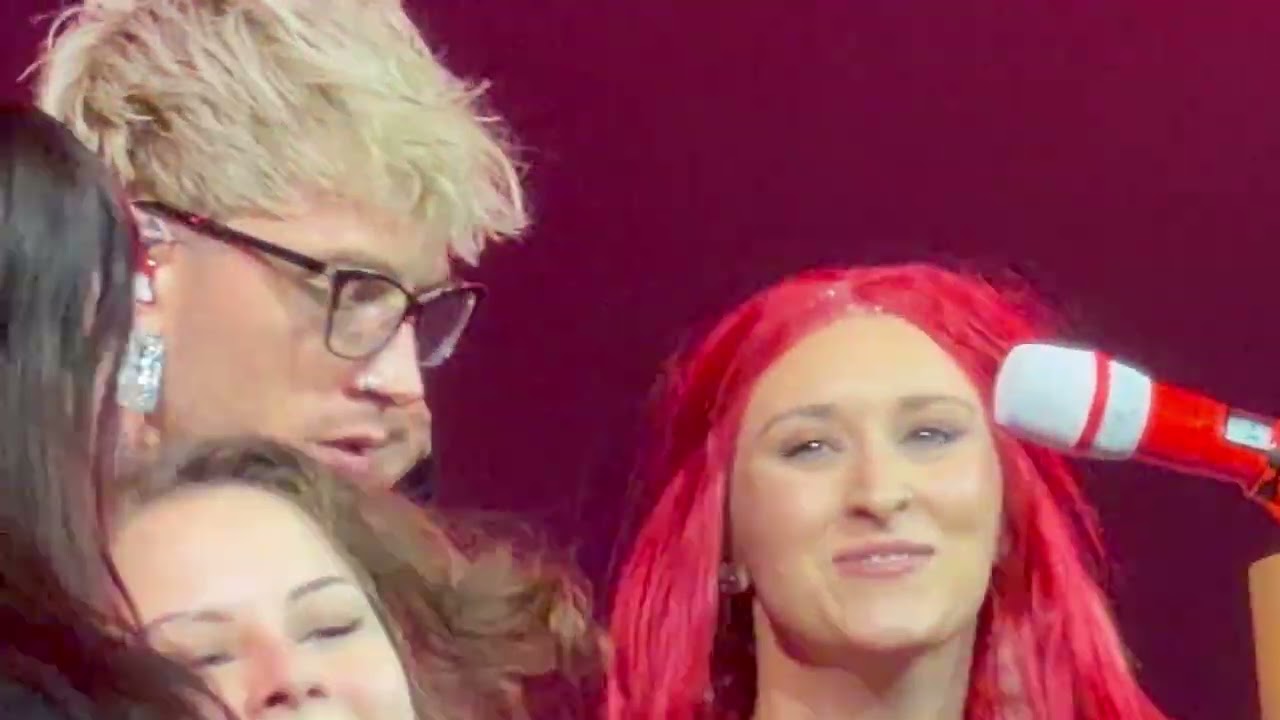 mgk - bloody valentine (live @o2arena855  Prague) 