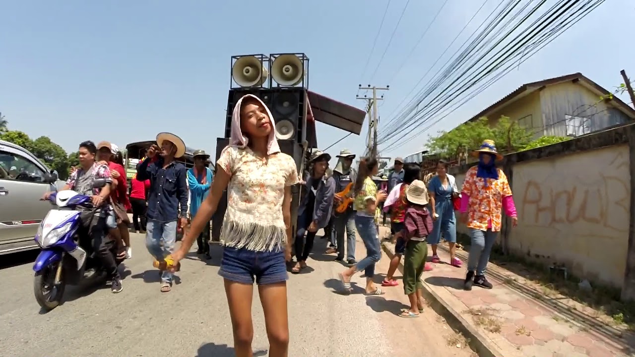 แห่สงกรานวัดใหญ่โพหัก13-4-18