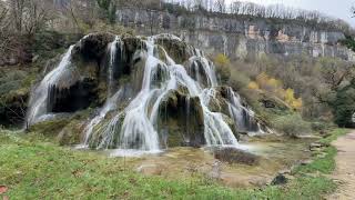 Hiking Baume-les-Messieurs Natural Waterfall, France