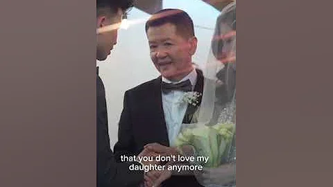 Dad gives away daughter at wedding and what he says will make you cry - DayDayNews