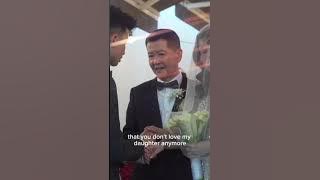 Ayah menyerahkan putrinya di pesta pernikahan dan apa yang dia katakan akan membuat Anda menangis