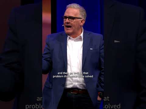 Data at Speed: Transforming analytics into business victory | AWS Events