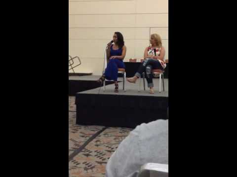 Candice Patton Baltimore Comic Con 2016 Part 3