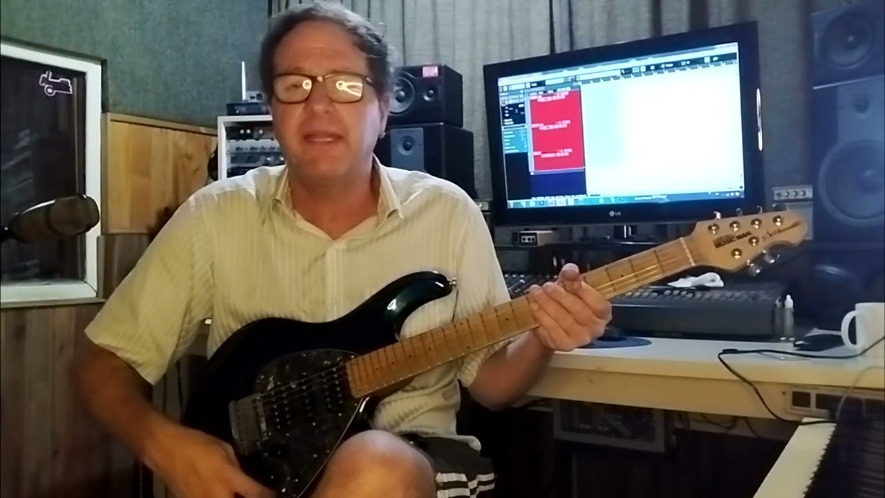 MUSIC MAN SILHOUETTE COM PIEZO - YouTube