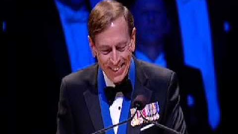 General Petraeus receiving Jefferson Award at Constitution Hall