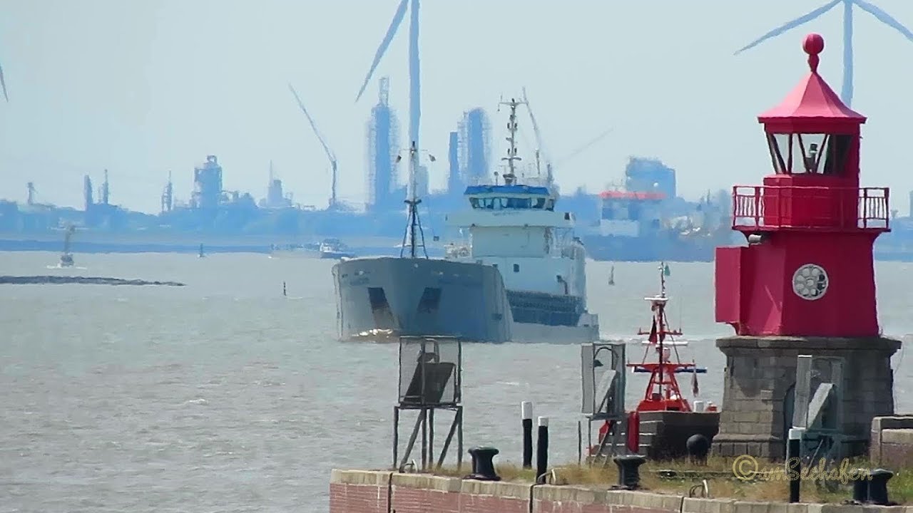coaster SCOT RANGER MZKS5 IMO 9138769 BJ 1997 ScotLine inbound Emden cargo seaship KüMo