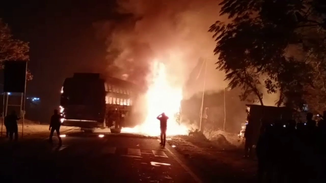 Fire in Bus @ Kannauj