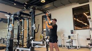 Neutral Grip Pull Up - Eccentric