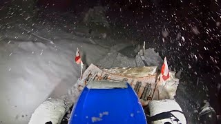 Heavy snowfall and steep mountain roads!Snow removal in the Alps!