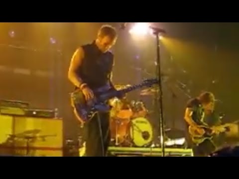 Pearl Jam - Present Tense (Bologna 14/09/2006)